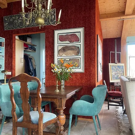 Exceptional House On The Waterfront Villa Reeuwijk